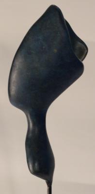 Jeune femme à la coiffe bleue - Bronze patiné - H 15cm.JPG